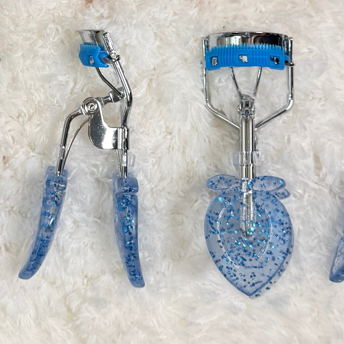 Glitter Leaf shaped Eyelash Curler with Built-In Lash Comb