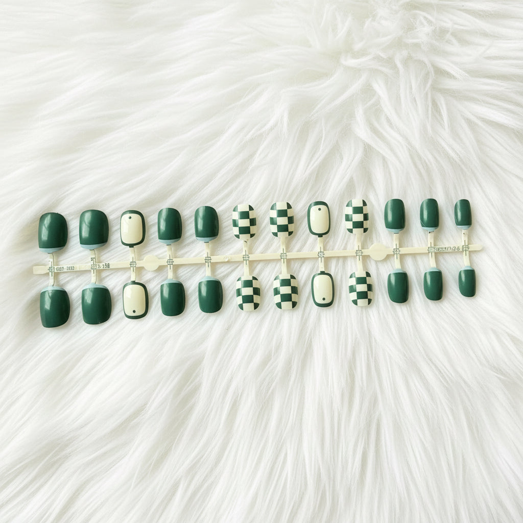 Miss Rose - Green Check Nails - 24 Pieces